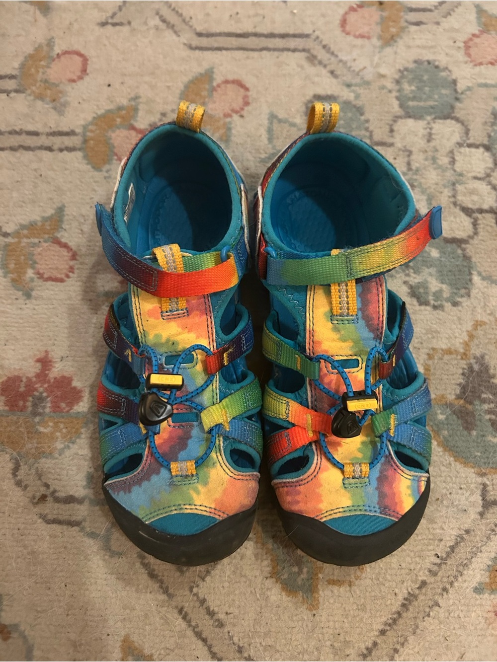 Keen Boy’s Sz 5 Tie Dye Patterned Black & Blue Soled Outdoorsy Sandals/Shoes
